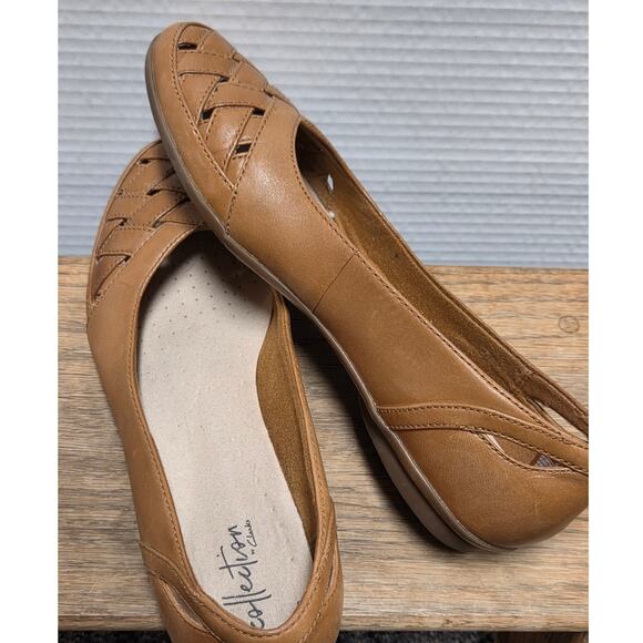 Women’s Leather Slip-On Flats Clarks Collection Comfort Tan Woven Shoes Sz 8 - Picture 2 of 6